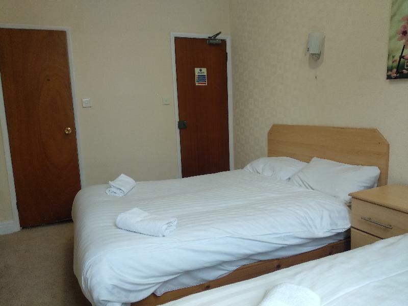 โอโย ลอนดอน 24 ซัสเซ็กซ์ Hotel ภายนอก รูปภาพ